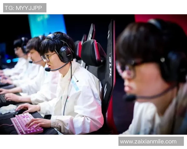 实时新闻赛后分析BLG与EDG对决中的战术意识与团队配合探讨